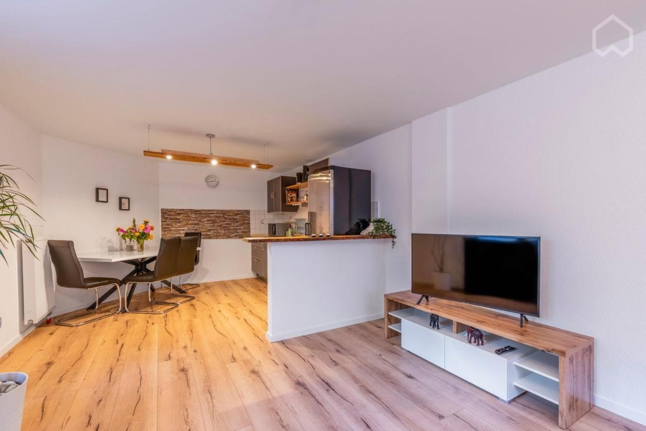 Melibokusblick Apartment Бенсхайм Екстериор снимка